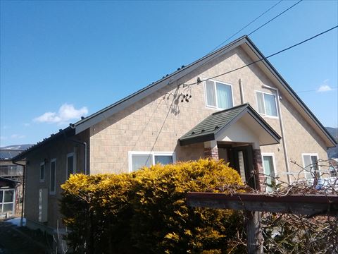 諏訪市でシーリングの劣化 目地のずれなど外壁メンテナンスの下見 松本市 塩尻市の外壁塗装 屋根塗装なら街の外壁塗装やさん松本諏訪平店