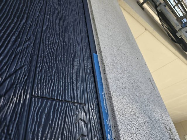 飯田市T邸_コーキングをして仕上げ