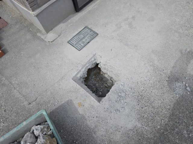 松川町M邸_柱箇所掘削