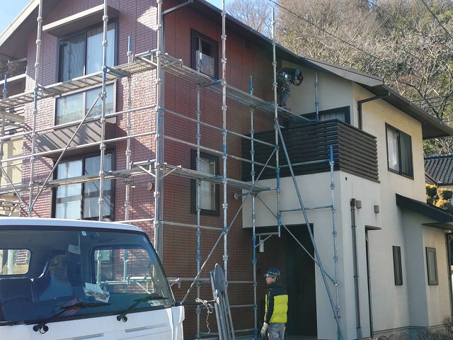 伊那市：3階建て住宅の外壁塗装工事の足場解体工事