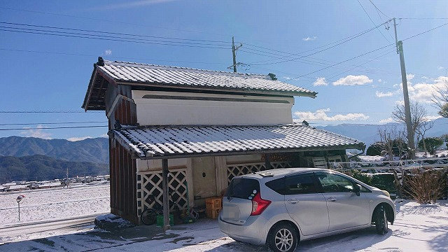 上伊那郡宮田村にて土蔵の屋根葺き替えと外壁張り替え工事を行うための現場調査