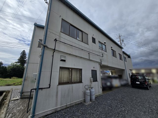 飯田市T邸_施工前全景裏面から