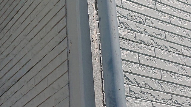 上伊那郡飯島町：外壁サイディング出隅の塗膜剝がれ落ち
