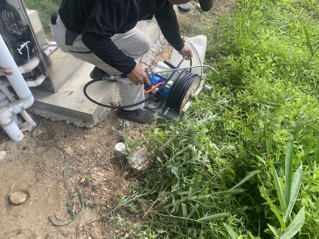 下條村シロアリ_土壌にも薬剤注入