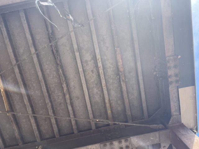 飯田市Y邸_施工前の錆びの状態