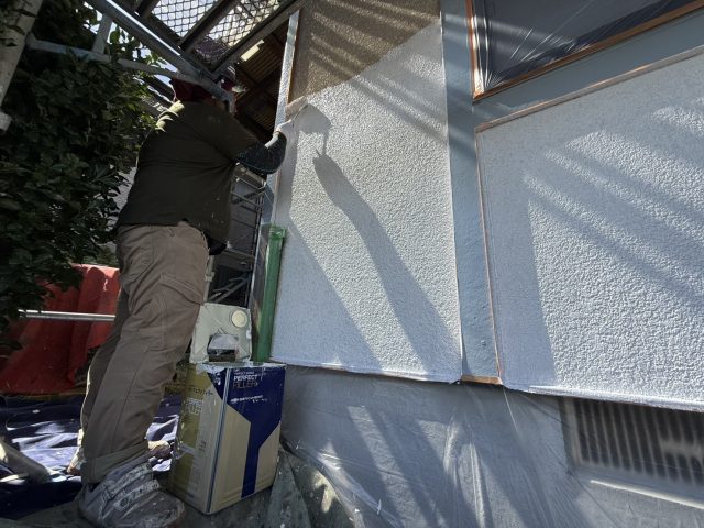 飯田市K邸_外壁下塗り