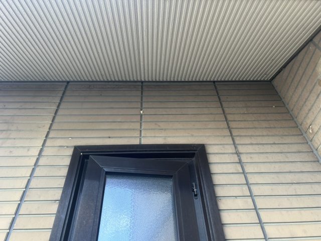 阿南町G邸_軒天の状態