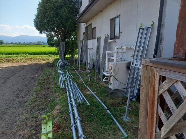 伊那市K邸_足場の部材設置
