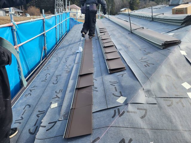 阿智村K様_屋根カバー工事のようす