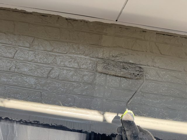 高森町F邸_上塗り塗装中