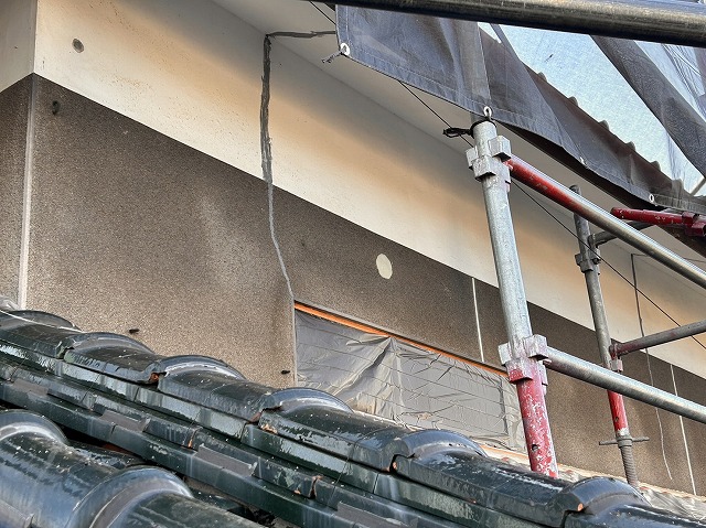 飯田市：モルタルや漆喰で仕上げた外壁に生じたひび割れの補修