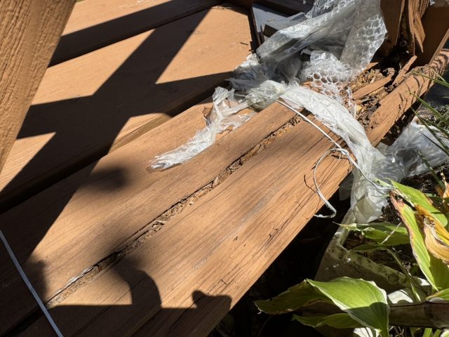 阿南町T邸_ウッドデッキの傷み