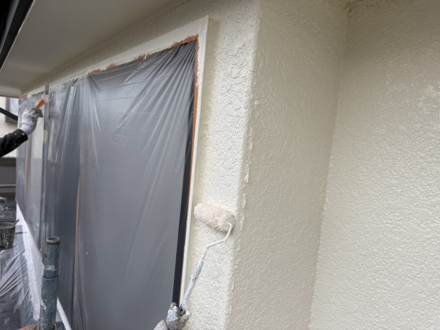 飯田市K邸_外壁中塗り