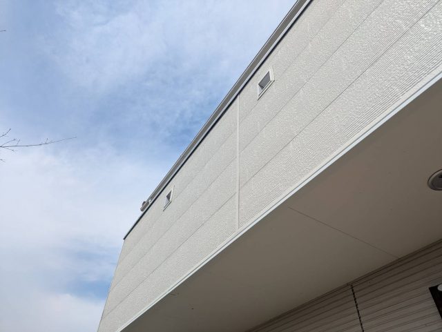 飯島町M邸_金属サイディング張り完成