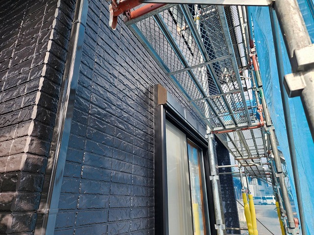 飯田市：外壁サイディングへの3回塗りでツヤ感や外壁保護機能が回復