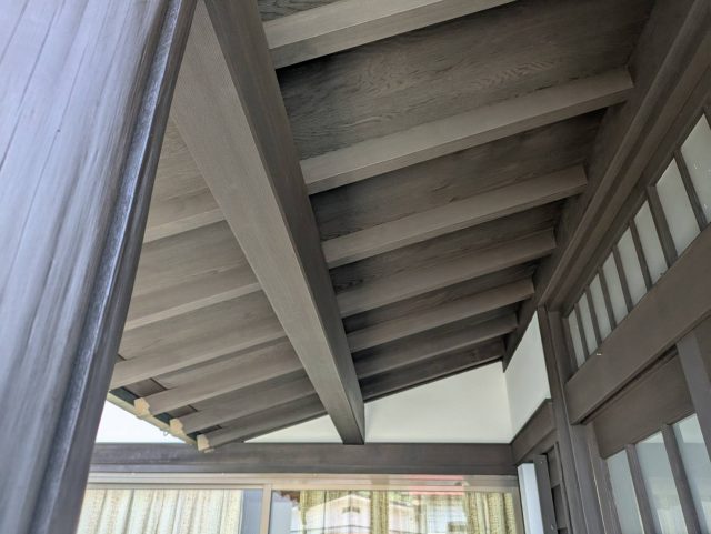 伊那市M邸_玄関の木部完成