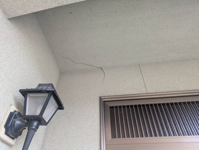 豊丘村S邸_少し大きなクラック