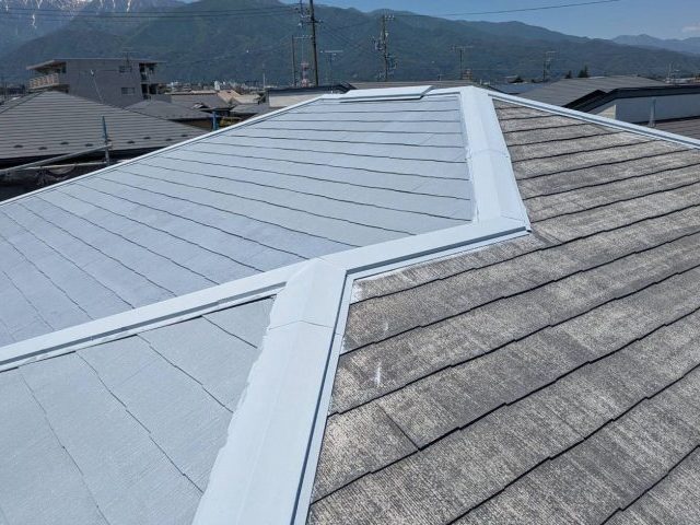 駒ヶ根市I邸_屋根下塗り