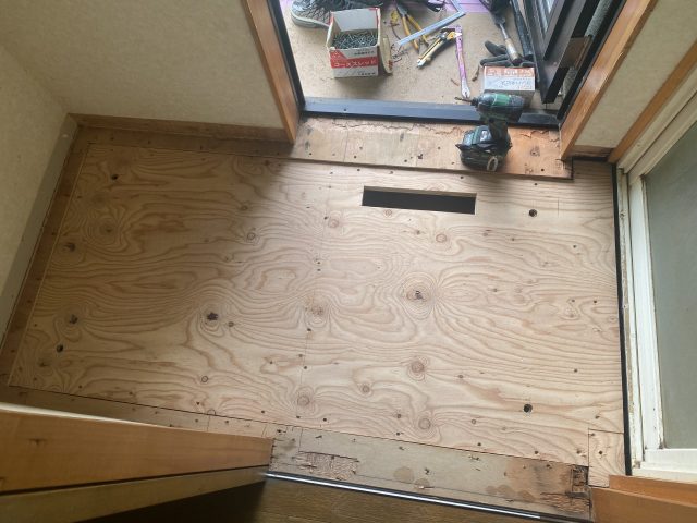 下條村シロアリ_床補修2