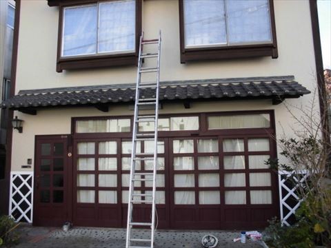 松本市浅間の旧店舗引き違い戸の耐震性を考慮した改修工事の紹介