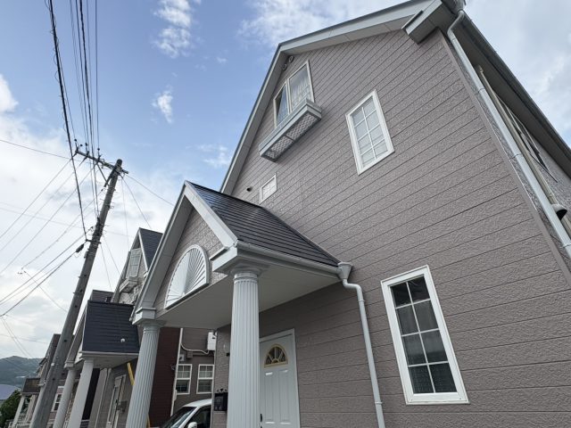 飯田市の築25年になる住宅の外壁屋根塗装工事が完成!ビフォーアフターのご紹介です