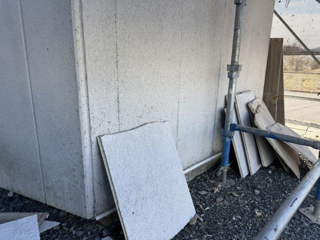 飯田市T邸_窯業系サイディング解体開始