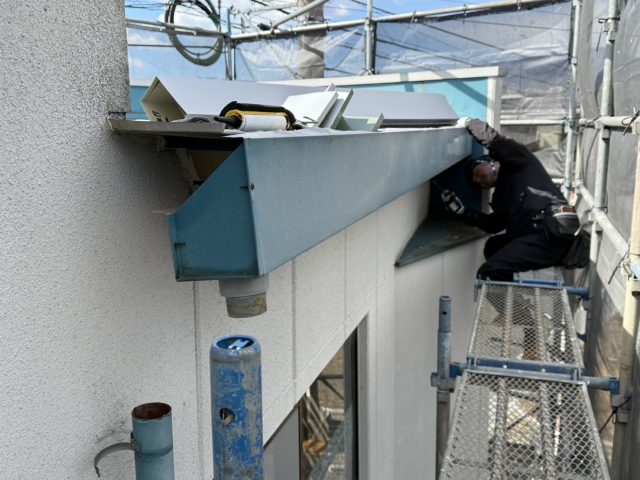 飯田市T邸_既存雨樋撤去