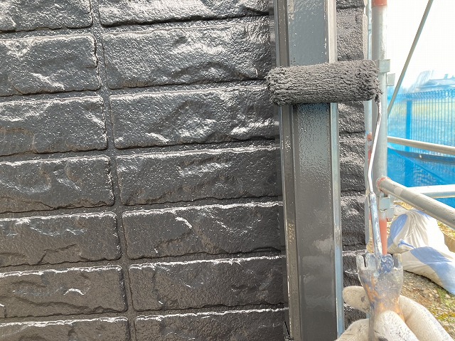飯田市：劣化した竪樋に外壁を同系色で塗装