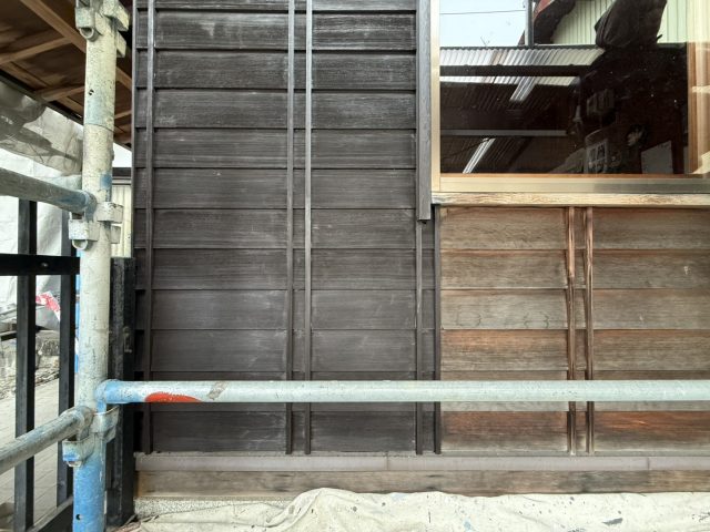 伊那市M邸_木部塗装中