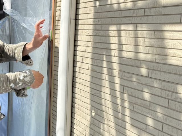 飯田市O邸_養生作業をする作業員