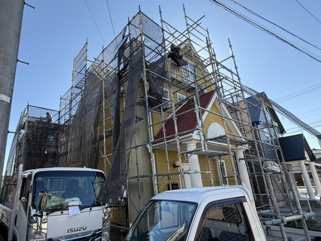 飯田市S邸_足場組立開始-煙突側