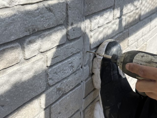 駒ヶ根市T邸_外壁へビスの増し打ち