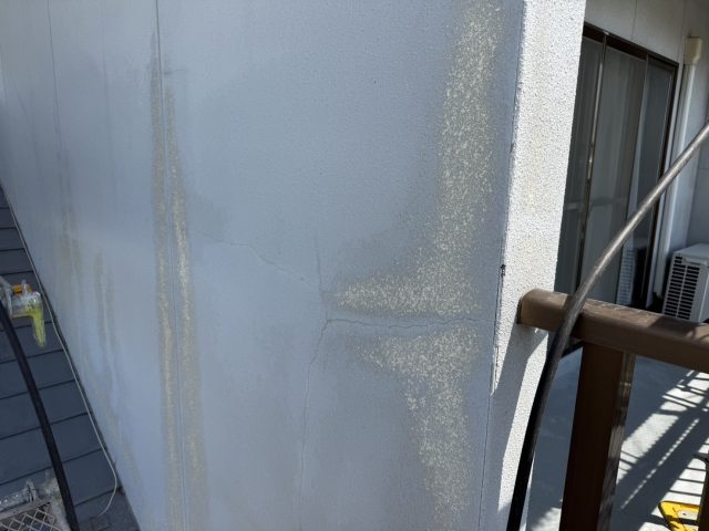伊那市K邸_玄関上のクラック
