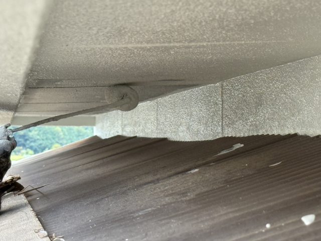 伊那市K邸_軒天塗装中