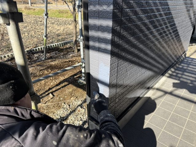 伊那市K邸_補修した玄関コーナーも仕上げ塗装