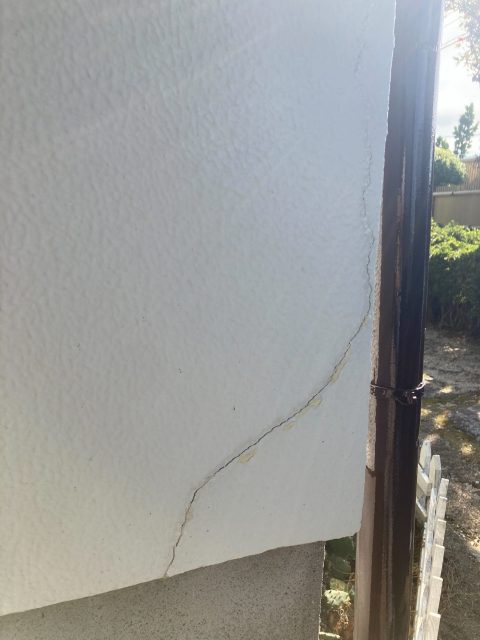 高森町N邸_クラック補修前