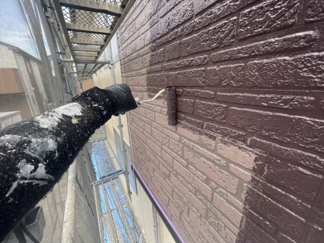 駒ヶ根市I邸_ベランダの外壁を中塗り