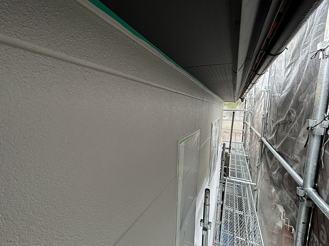 飯田市：リファインMF-IRで塗装したALC外壁の店舗