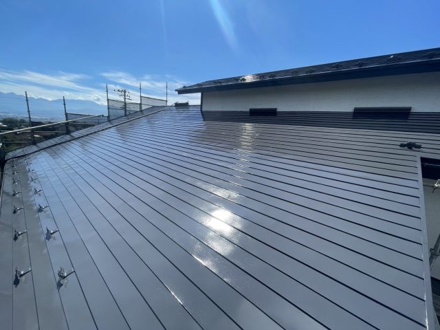 伊那市K邸_屋根の上塗り完了