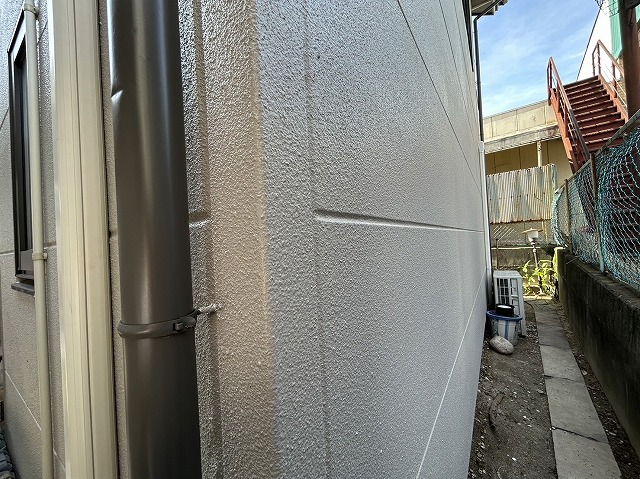 飯田市：汚れが付きにくい低汚染塗料で塗装したツヤが美しい外壁