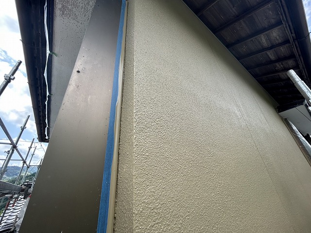 下伊那郡部：シリコン塗料でモルタル外壁に仕上げ塗装