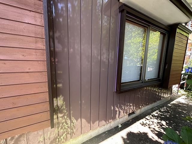 下伊那郡部：平屋の外壁に光沢のあるシリコン塗料を施工