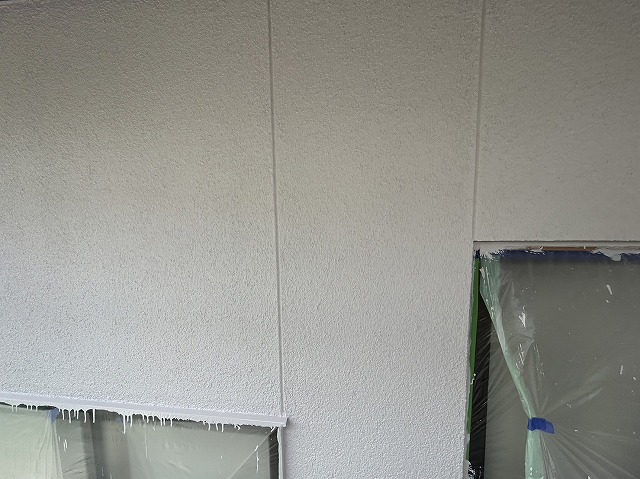飯田市：厚みをつけて表面と整えた中塗り工程