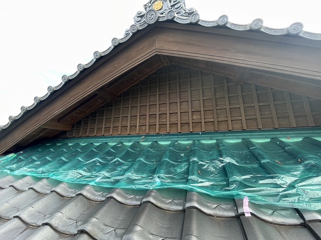飯田市：破風や板張りなどへの木部塗装