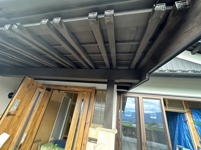 飯島町I邸_玄関木部