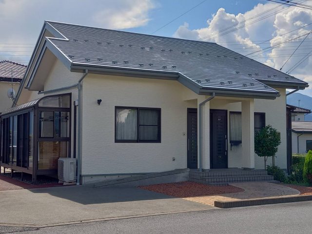 伊那市富県N邸外壁完成