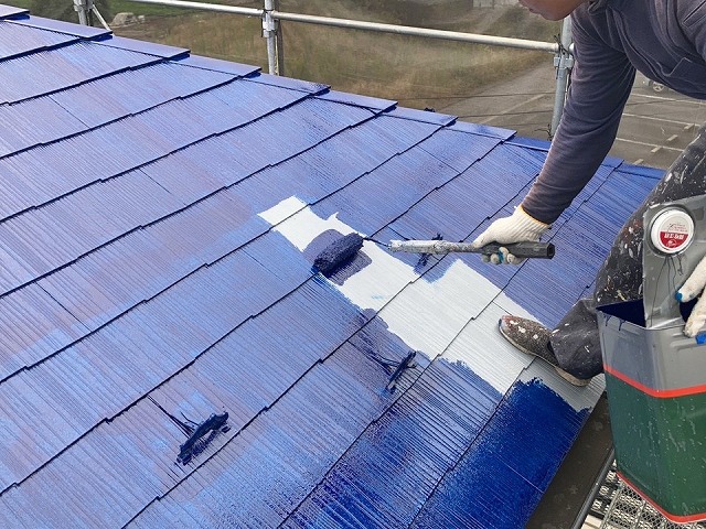 飯田市：スレート屋根に無機塗料を塗装する屋根職人